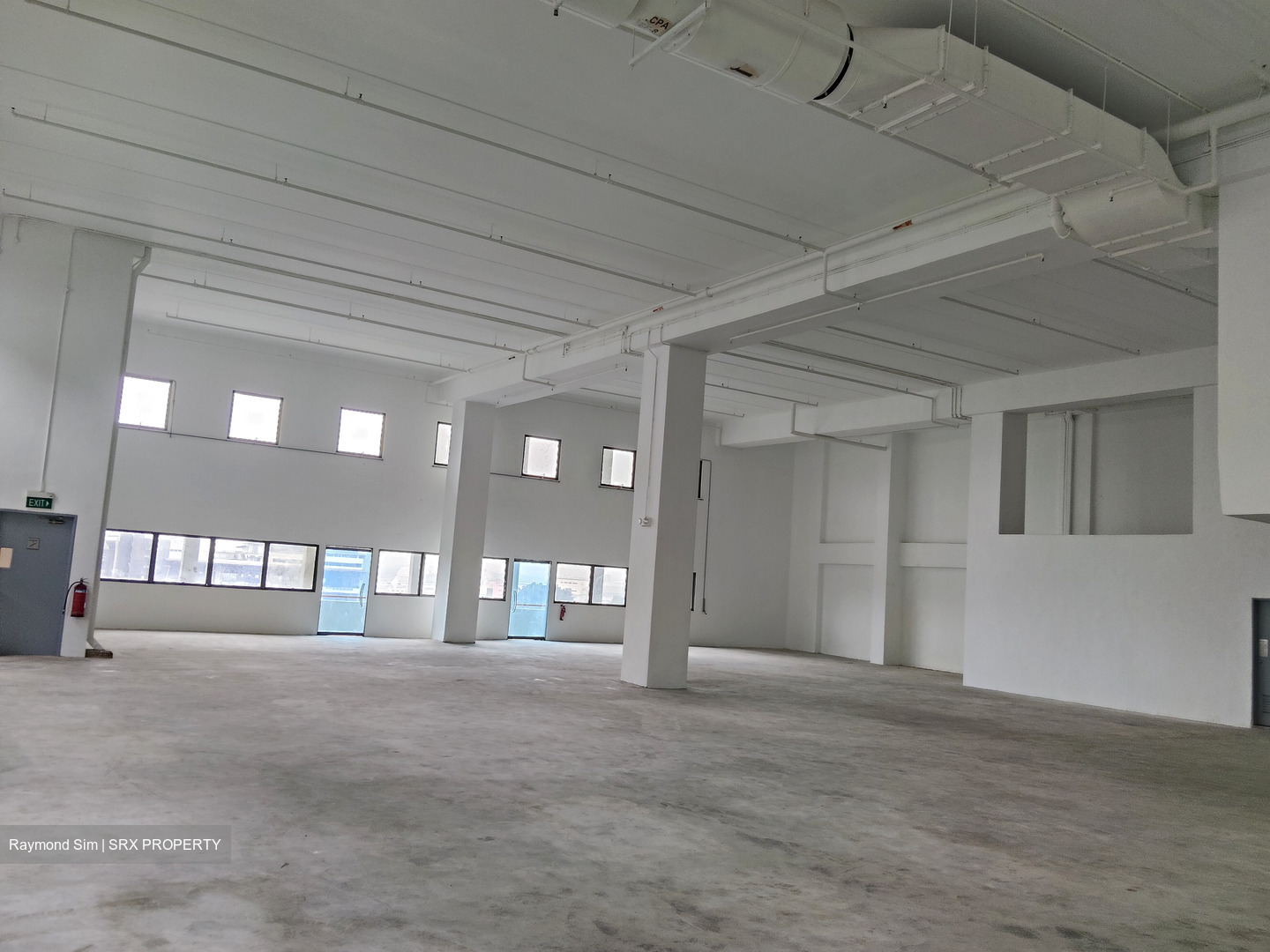 Media Close (D5), Warehouse #490376371